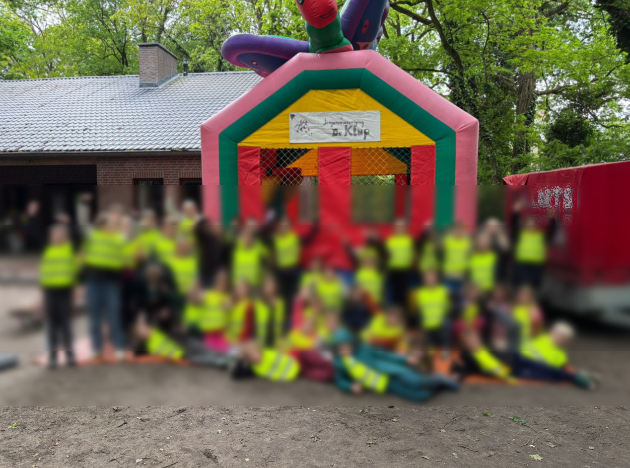 Kinderen van De Klup tijdens een activiteit